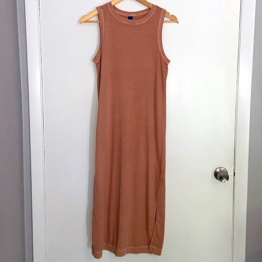 Sleeveless dress with side slits in Vintage tan by Old Navy. Length 44”